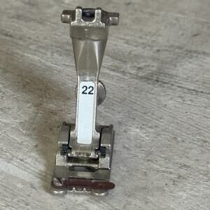 Genuine BERNINA #22 Cording Presser Foot - Old Style